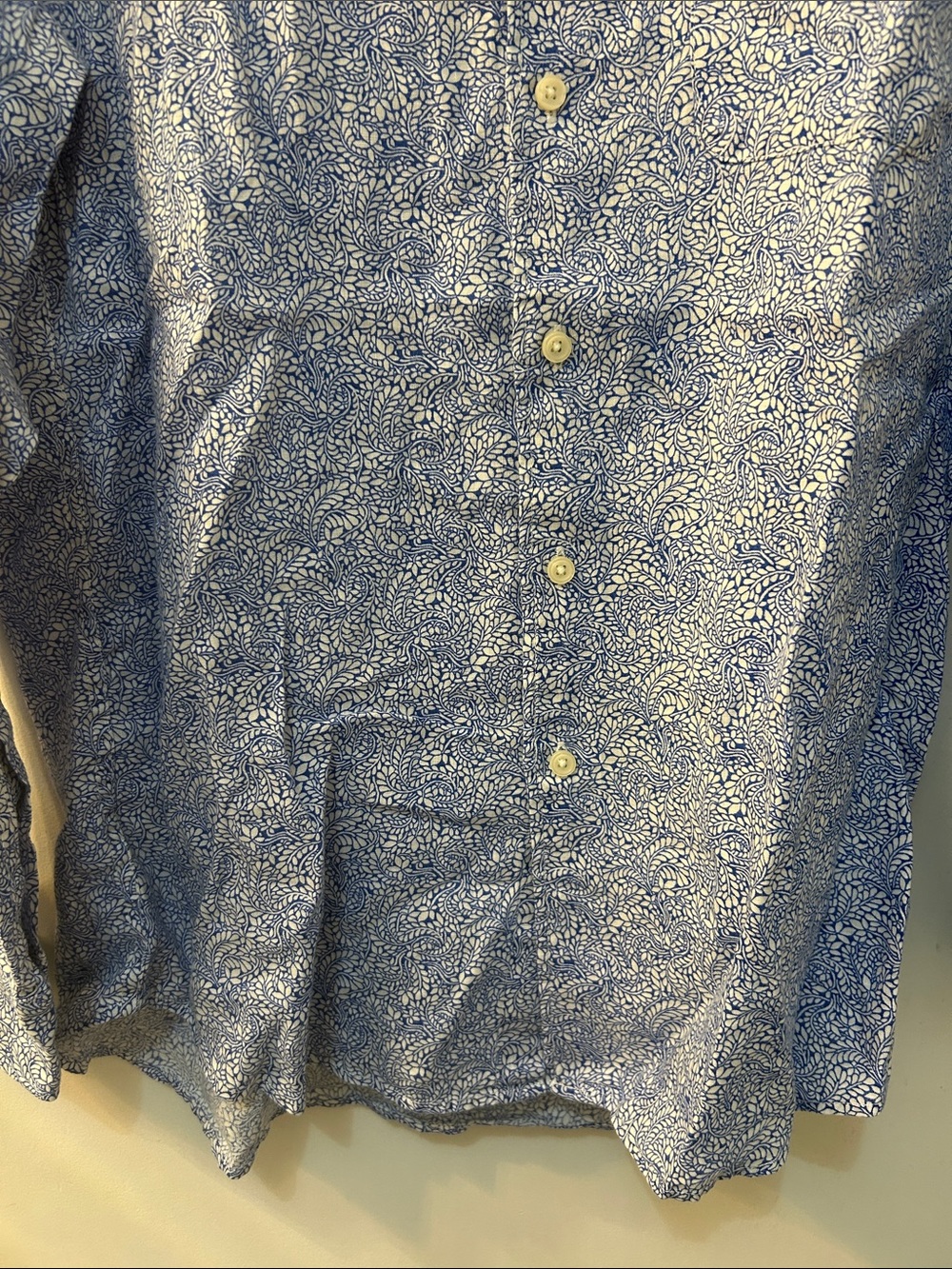 Uniqlo x Liberty for London Mens Blue Paisley Button-Down Shirt Sz L Long Sleeve - Picture 4 of 7